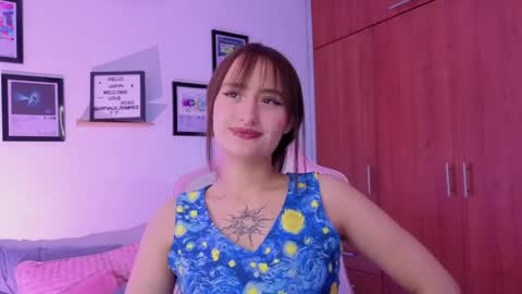 Nathalia Ramirez online show from April 1, 11:34 pm