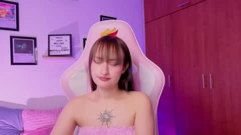 Nathalia Ramirez online show from March 15, 11:52 pm