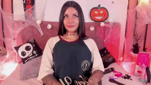 Snapshot of nathalia_stone chatting on October 4, 7:44 pm nathalia_stone online show from October 4, 7:44 pm