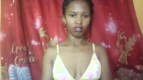 nathalie004 online show from September 18, 6:39 am