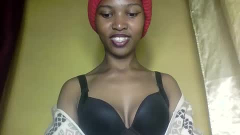 nathalie004 online show from September 12, 10:06 am