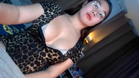 Queen Marga online show from May 24, 3:25 am