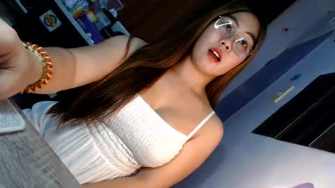Queen Marga online show from July 4, 7:01 am
