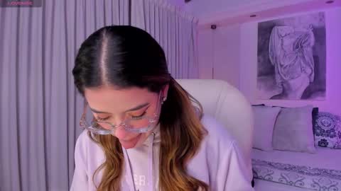 NATHALIE online show from March 26, 11:15 am