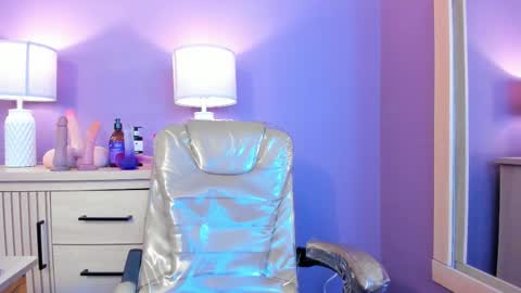 nathalie rossel online show from December 20, 7:43 pm