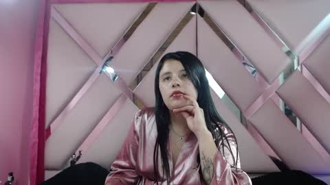 Snapshot of nathaly_low chatting on January 22, 6:52 am nathaly low online show from January 22, 6:52 am