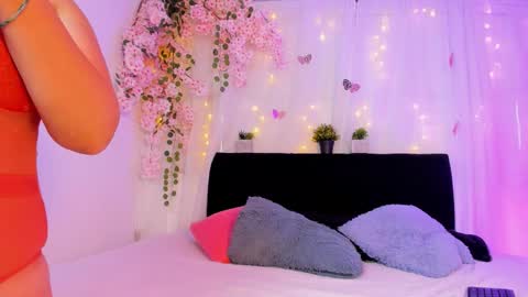 nathaly_scott26 online show from January 13, 12:24 pm