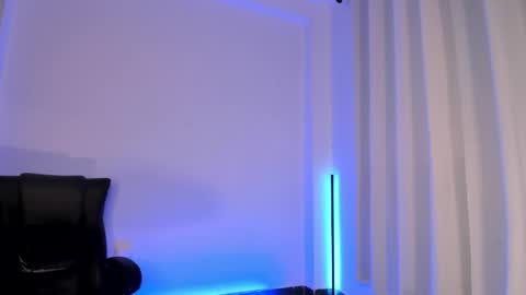 Nathan online show from December 5, 9:23 pm