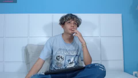 Snapshot of nathanbell1 chatting on September 18, 5:00 am nathanbell1 online show from September 18, 5:00 am