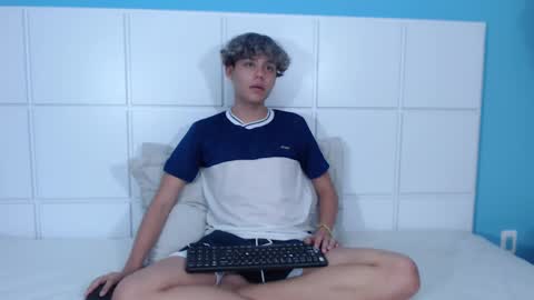 Snapshot of nathanbell1 chatting on September 11, 10:05 am nathanbell1 online show from September 11, 10:05 am