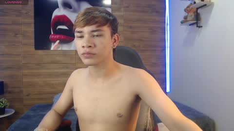 nathanclay online show from April 14, 3:54 am