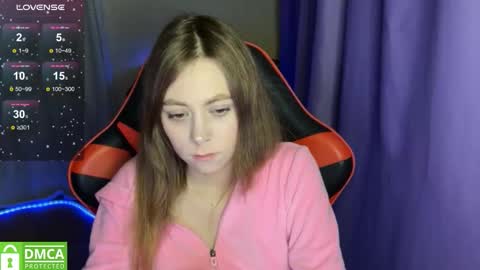 natural_babe666 online show from November 10, 9:06 pm