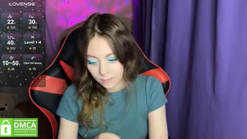 natural_babe666 online show from September 17, 9:40 pm