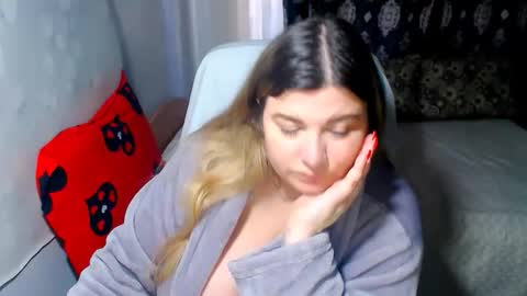 Anna online show from March 24, 8:42 am