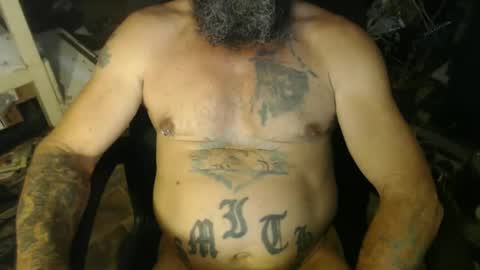 Snapshot of naturenaked chatting on December 2, 1:19 pm NatureNaked online show from December 2, 1:19 pm