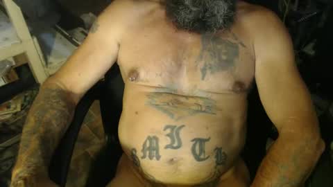 Snapshot of naturenaked chatting on January 3, 3:55 pm NatureNaked online show from January 3, 3:55 pm