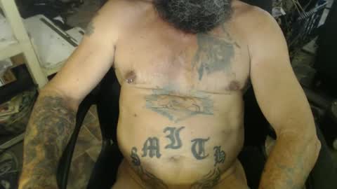 Snapshot of naturenaked chatting on December 8, 1:52 am NatureNaked online show from December 8, 1:52 am