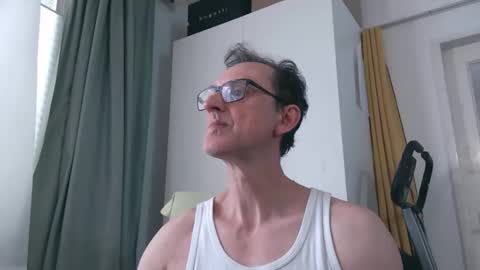 naturista25 online show from May 16, 4:05 pm