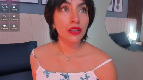 Snapshot of naty_bush chatting on October 5, 9:11 pm Naty bush online show from October 5, 9:11 pm