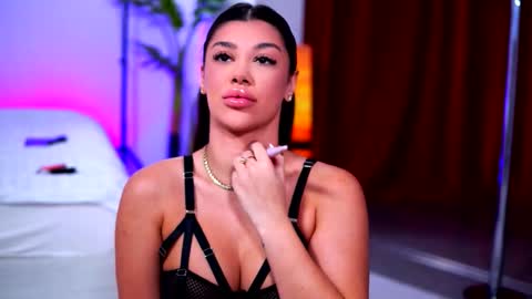 Naty online show from November 13, 10:29 am