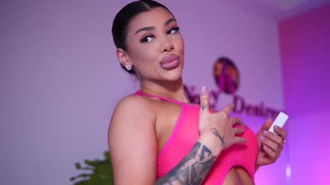 Naty online show from March 6, 11:36 am