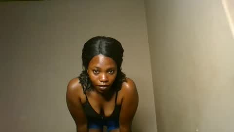 naughtiecouple_ online show from March 18, 4:07 am