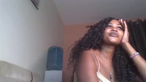 naughty8779 online show from April 3, 8:38 pm
