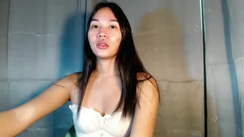 Amaya devera online show from May 31, 4:00 am