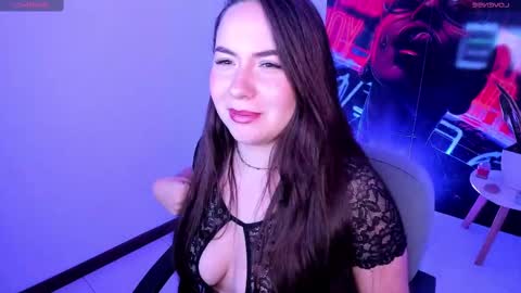 Snapshot of naughty_butt chatting on October 8, 11:10 pm Megan online show from October 8, 11:10 pm