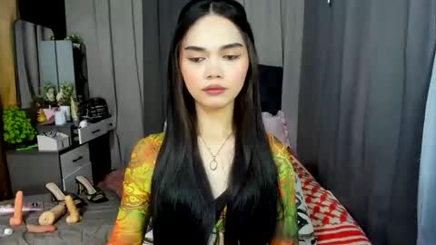 emma online show from June 2, 10:45 pm