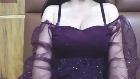 riya online show from December 5, 6:06 pm