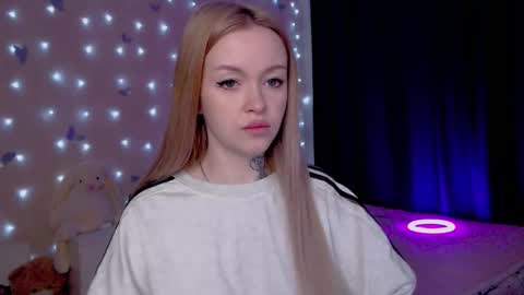 Mable online show from March 13, 1:31 am