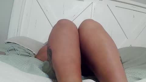 Naughtycouple2026 online show from April 21, 12:58 am