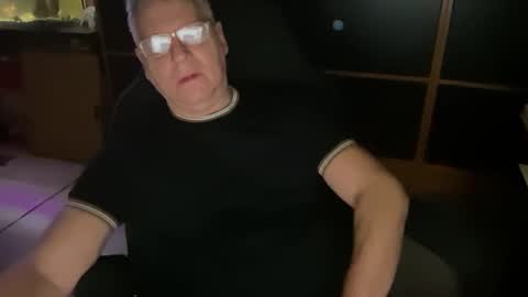 naughtydaddyla online show from February 11, 4:11 am