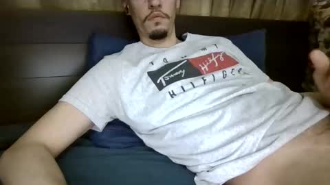 naughtyguy556677 online show from April 17, 12:24 am