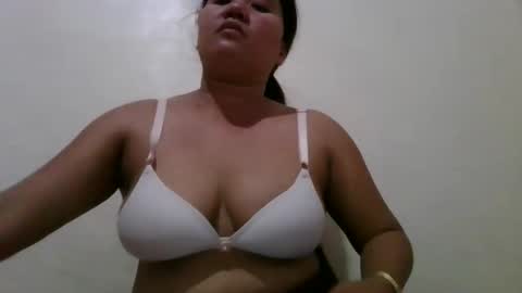 naughtyhotladyxx online show from February 3, 4:43 am