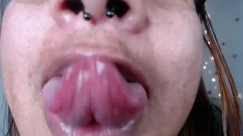 Kimberly online show from April 4, 3:30 pm