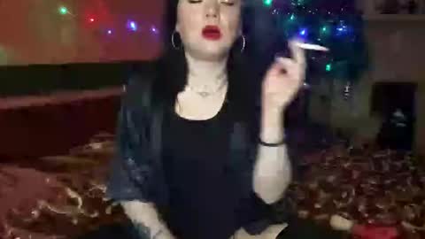 housewife Eva online show from December 24, 7:00 pm