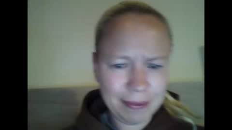 naughtyjennyblondeuk online show from May 13, 7:45 pm