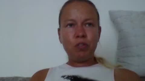 naughtyjennyblondeuk online show from July 8, 3:37 pm