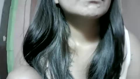 naughtymom_33 online show from January 13, 9:17 am