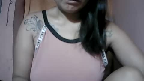 Snapshot of naughtymom_33 chatting on September 9, 7:47 pm naughtymom_33 online show from September 9, 7:47 pm