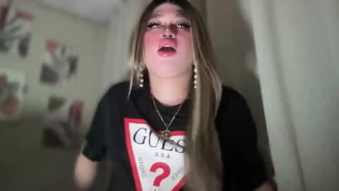 Rose Wilson online show from March 10, 2:37 pm