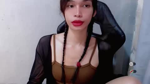 Snapshot of naughtysunshinepinay chatting on September 28, 9:18 am Celine online show from September 28, 9:18 am