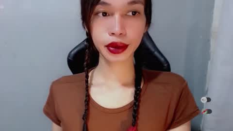Snapshot of naughtysunshinepinay chatting on September 25, 2:18 am Celine online show from September 25, 2:18 am