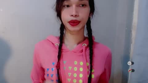 Snapshot of naughtysunshinepinay chatting on September 22, 8:29 am Celine online show from September 22, 8:29 am