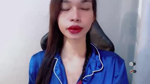 Snapshot of naughtysunshinepinay chatting on September 21, 7:23 am Celine online show from September 21, 7:23 am