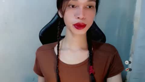 Snapshot of naughtysunshinepinay chatting on September 26, 5:15 am Celine online show from September 26, 5:15 am