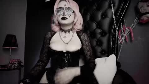 Navier  online show from February 6, 10:34 pm