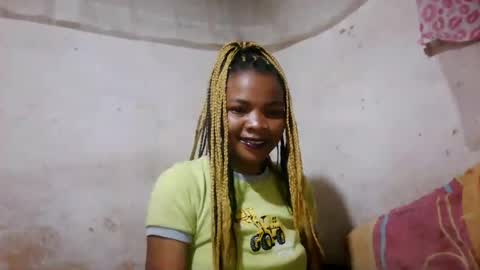 Nayla online show from June 30, 6:06 pm